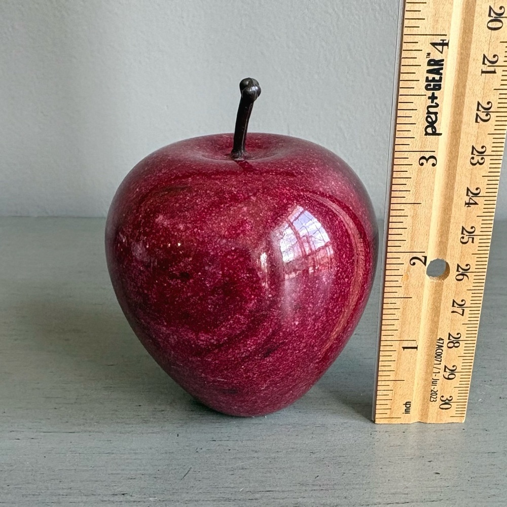 VTG Alabaster Speckled Red Marble Apple Home Accent Paperweight 3 IN Teacher - Picture 8 of 8